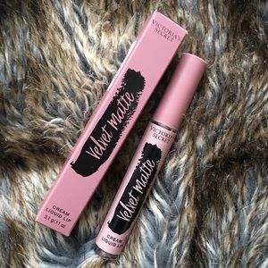 Adored Velvet Matte Cream Liquid Lipstick